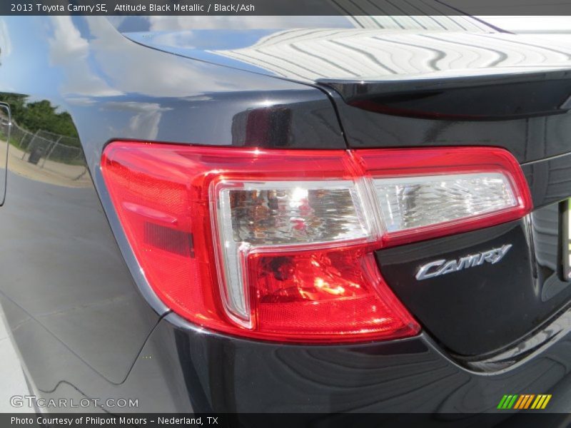 Attitude Black Metallic / Black/Ash 2013 Toyota Camry SE
