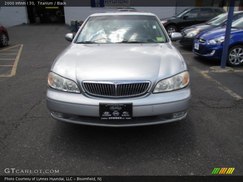 Titanium / Black 2000 Infiniti I 30