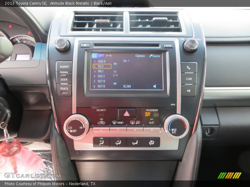 Attitude Black Metallic / Black/Ash 2013 Toyota Camry SE