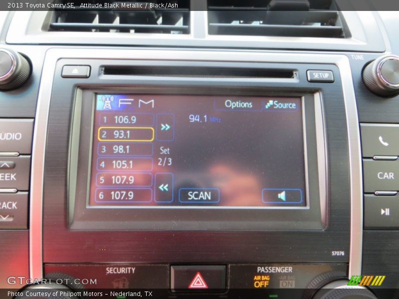 Attitude Black Metallic / Black/Ash 2013 Toyota Camry SE