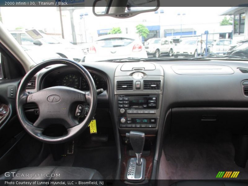 Titanium / Black 2000 Infiniti I 30