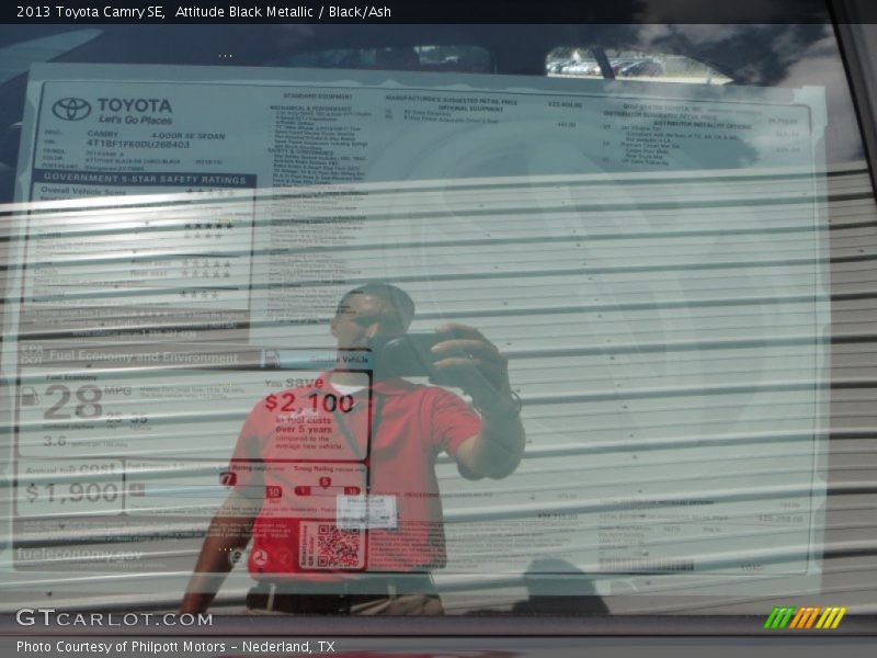 Attitude Black Metallic / Black/Ash 2013 Toyota Camry SE