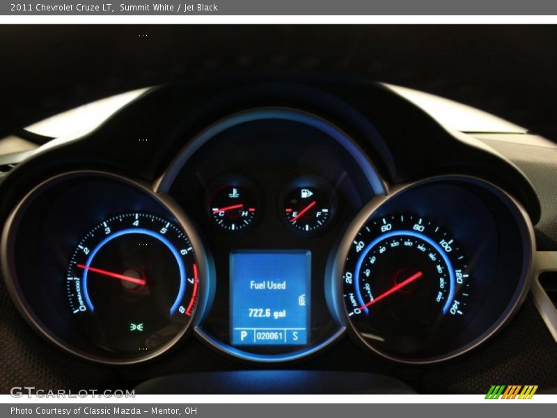 Summit White / Jet Black 2011 Chevrolet Cruze LT