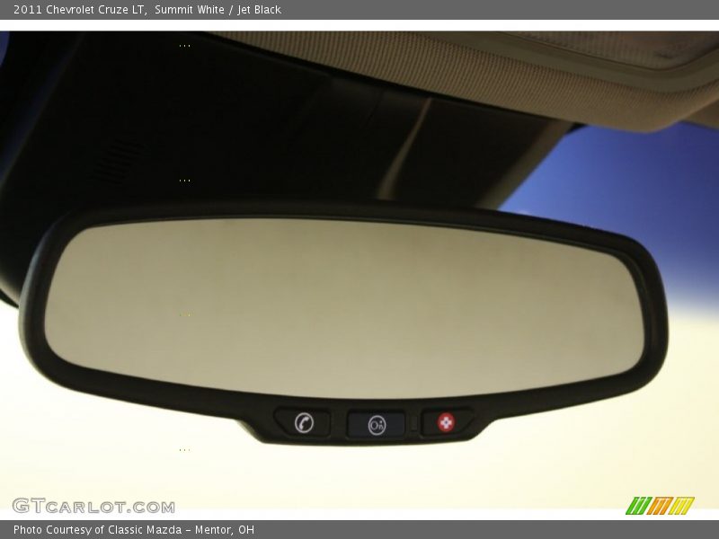 Summit White / Jet Black 2011 Chevrolet Cruze LT
