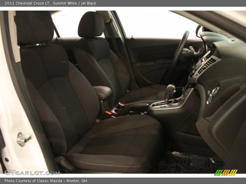 Summit White / Jet Black 2011 Chevrolet Cruze LT