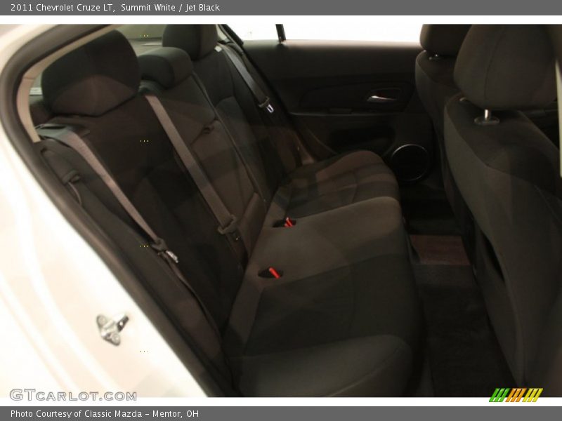 Summit White / Jet Black 2011 Chevrolet Cruze LT