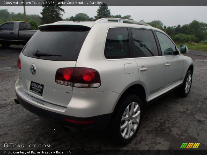 White Gold Metallic / Pure Beige 2009 Volkswagen Touareg 2 VR6