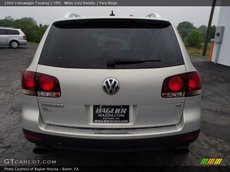 White Gold Metallic / Pure Beige 2009 Volkswagen Touareg 2 VR6