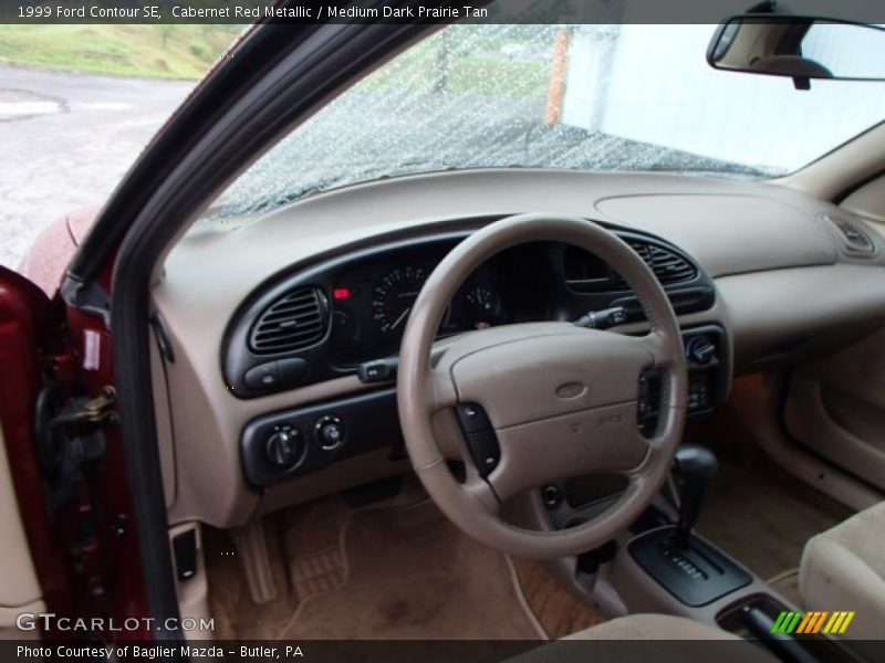 Dashboard of 1999 Contour SE