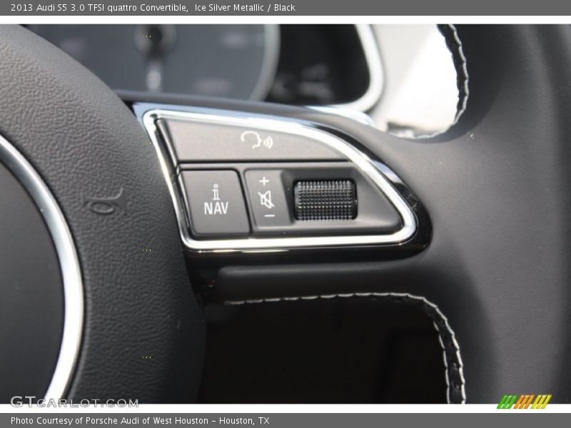 Controls of 2013 S5 3.0 TFSI quattro Convertible