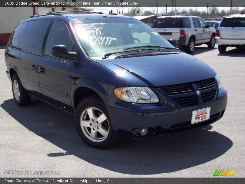 Midnight Blue Pearl / Medium Slate Gray 2005 Dodge Grand Caravan SXT