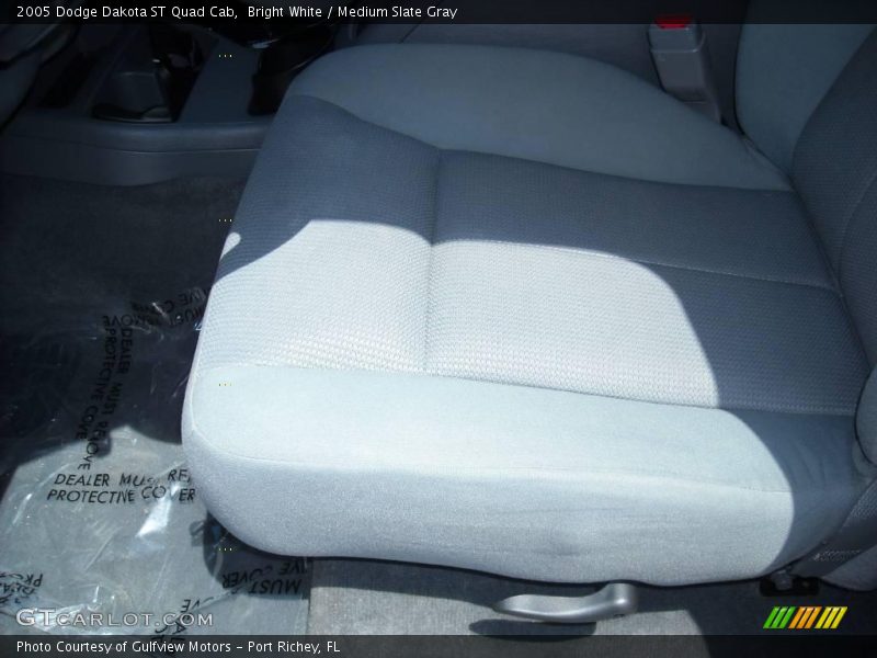 Bright White / Medium Slate Gray 2005 Dodge Dakota ST Quad Cab