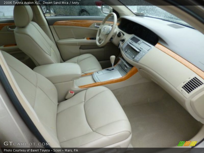 Desert Sand Mica / Ivory 2006 Toyota Avalon XLS
