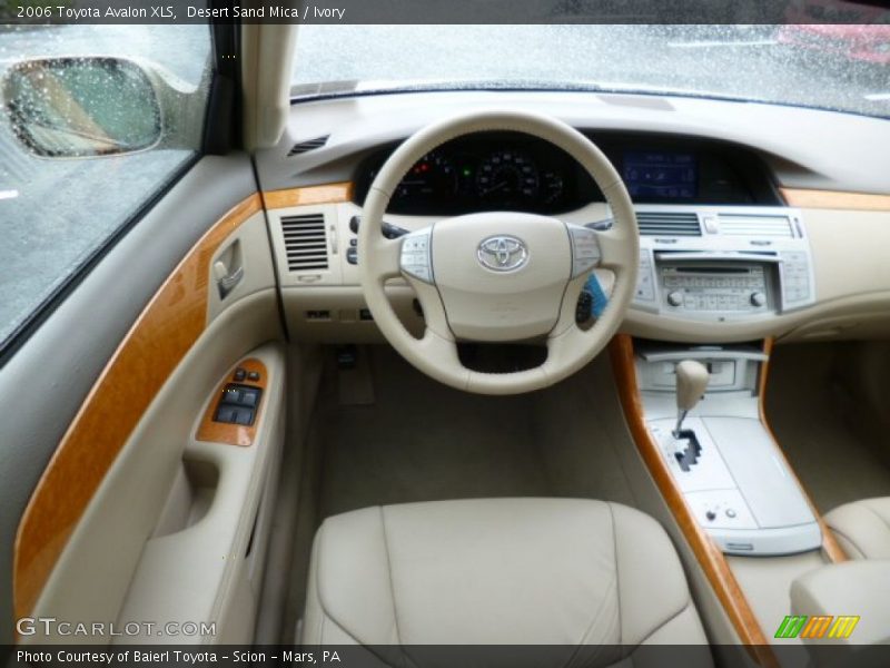 Desert Sand Mica / Ivory 2006 Toyota Avalon XLS