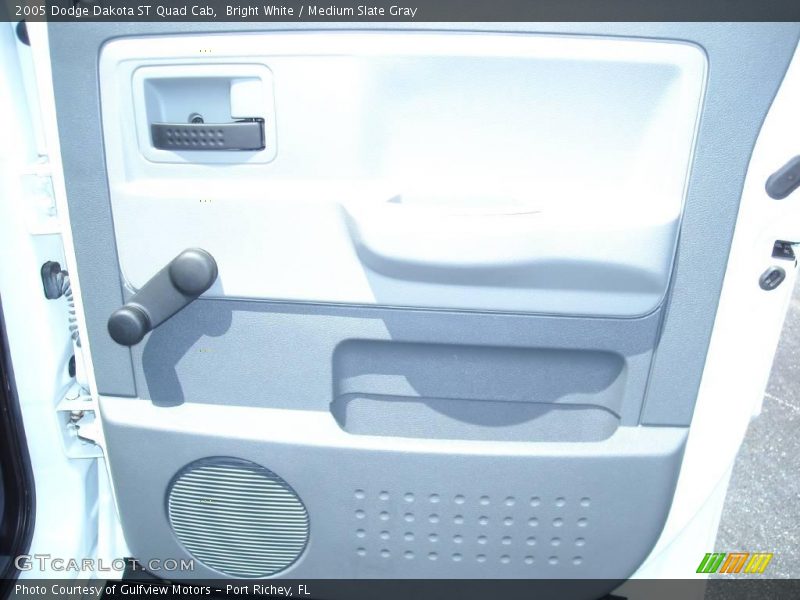 Bright White / Medium Slate Gray 2005 Dodge Dakota ST Quad Cab