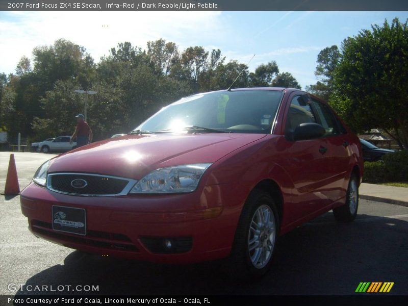 Infra-Red / Dark Pebble/Light Pebble 2007 Ford Focus ZX4 SE Sedan