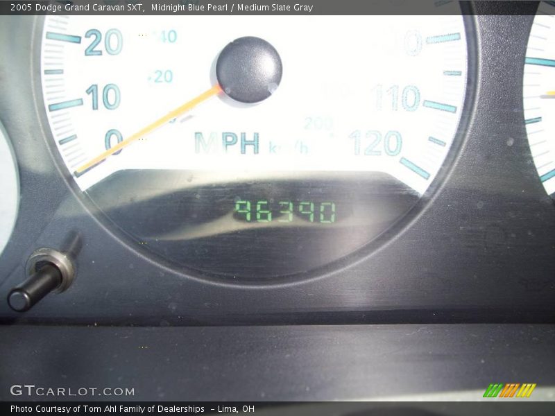 Midnight Blue Pearl / Medium Slate Gray 2005 Dodge Grand Caravan SXT