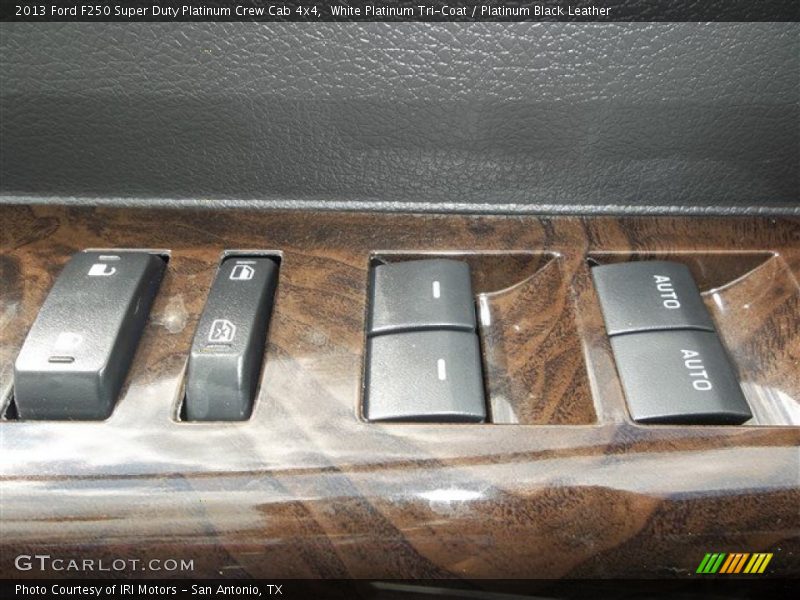 White Platinum Tri-Coat / Platinum Black Leather 2013 Ford F250 Super Duty Platinum Crew Cab 4x4