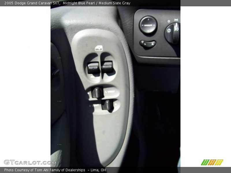 Midnight Blue Pearl / Medium Slate Gray 2005 Dodge Grand Caravan SXT