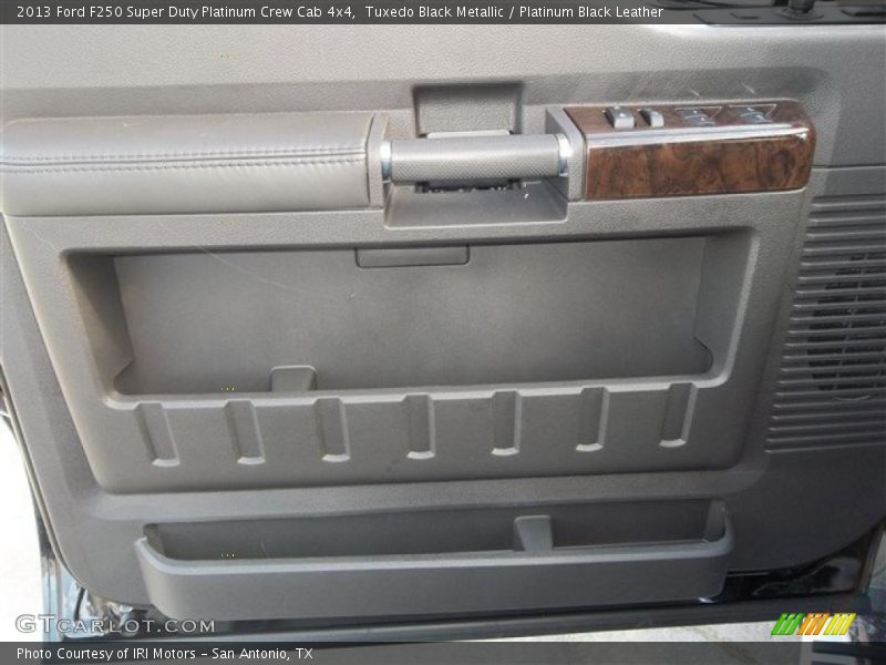 Tuxedo Black Metallic / Platinum Black Leather 2013 Ford F250 Super Duty Platinum Crew Cab 4x4
