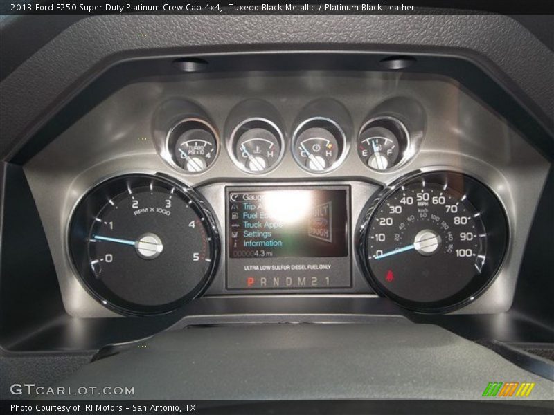 Tuxedo Black Metallic / Platinum Black Leather 2013 Ford F250 Super Duty Platinum Crew Cab 4x4