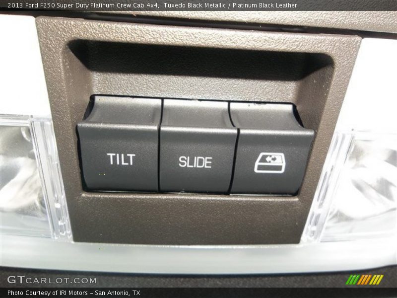 Tuxedo Black Metallic / Platinum Black Leather 2013 Ford F250 Super Duty Platinum Crew Cab 4x4