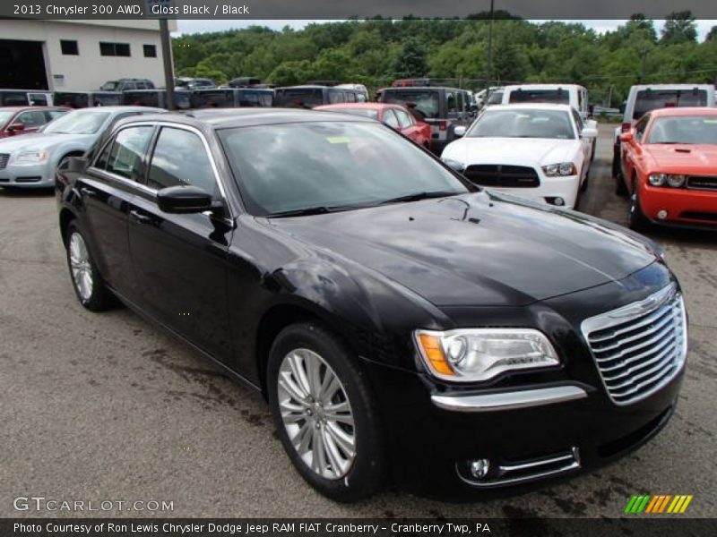 Front 3/4 View of 2013 300 AWD