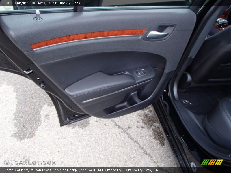 Gloss Black / Black 2013 Chrysler 300 AWD