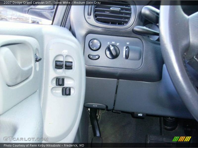 Stone White / Medium Slate Gray 2007 Dodge Grand Caravan SXT