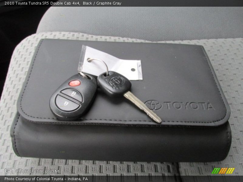 Black / Graphite Gray 2010 Toyota Tundra SR5 Double Cab 4x4