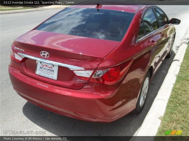 Sparkling Ruby / Camel 2013 Hyundai Sonata GLS
