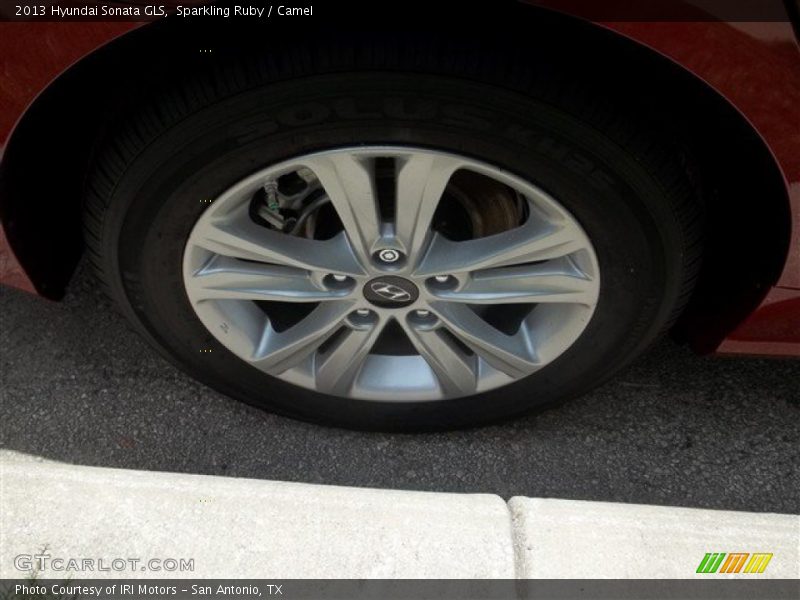 Sparkling Ruby / Camel 2013 Hyundai Sonata GLS