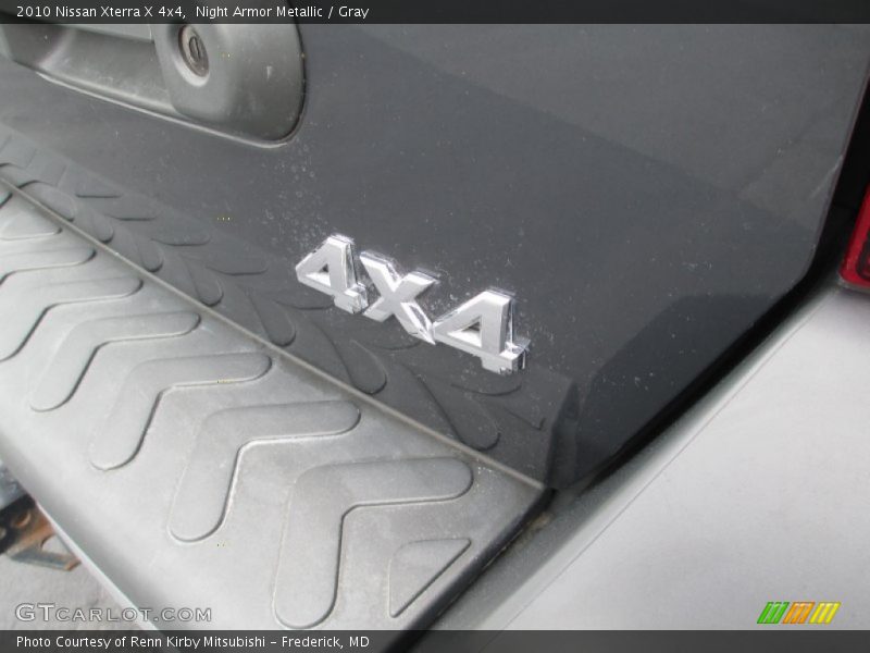 Night Armor Metallic / Gray 2010 Nissan Xterra X 4x4