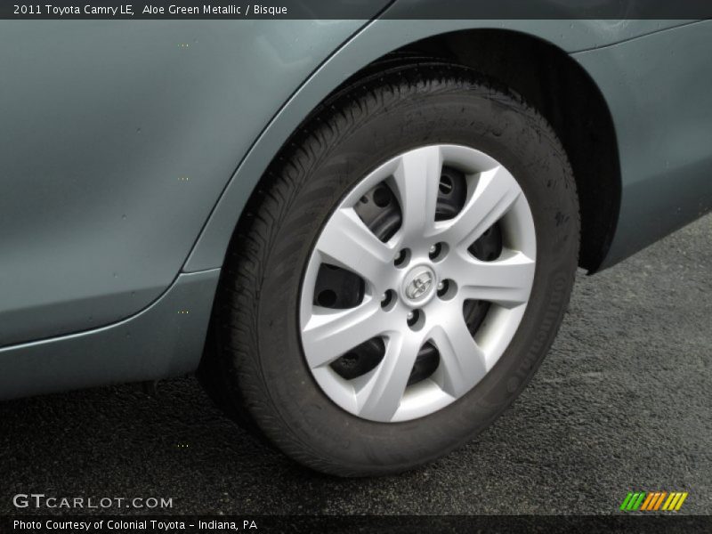 Aloe Green Metallic / Bisque 2011 Toyota Camry LE