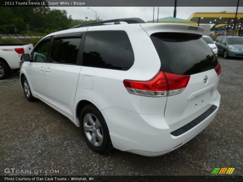 Super White / Bisque 2011 Toyota Sienna LE