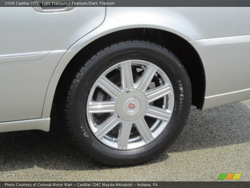 Light Platinum / Titanium/Dark Titanium 2008 Cadillac DTS
