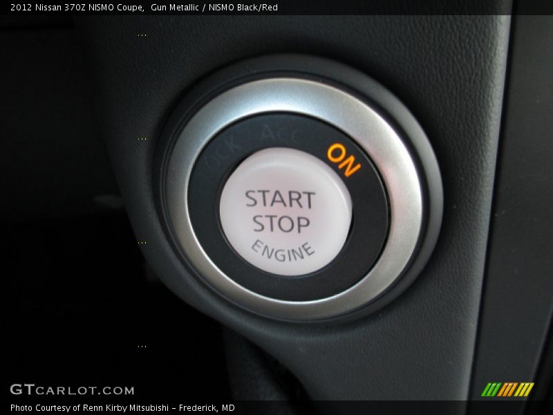Controls of 2012 370Z NISMO Coupe