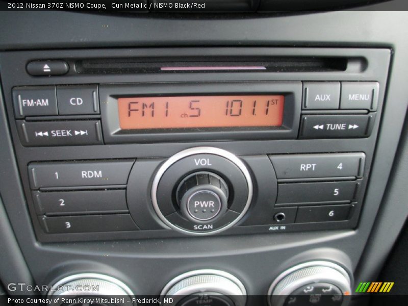 Audio System of 2012 370Z NISMO Coupe