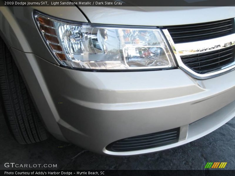 Light Sandstone Metallic / Dark Slate Gray 2009 Dodge Journey SXT