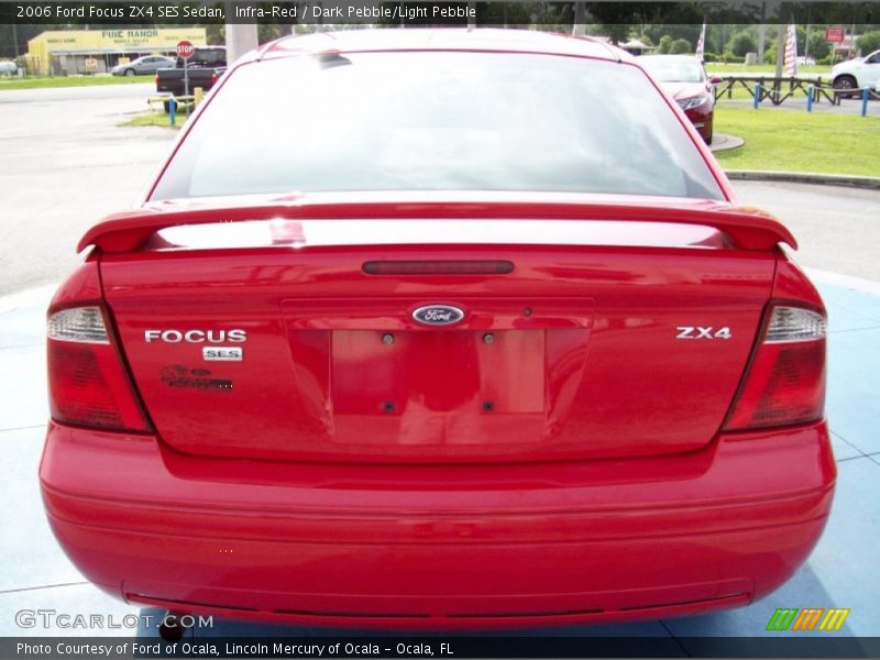 Infra-Red / Dark Pebble/Light Pebble 2006 Ford Focus ZX4 SES Sedan