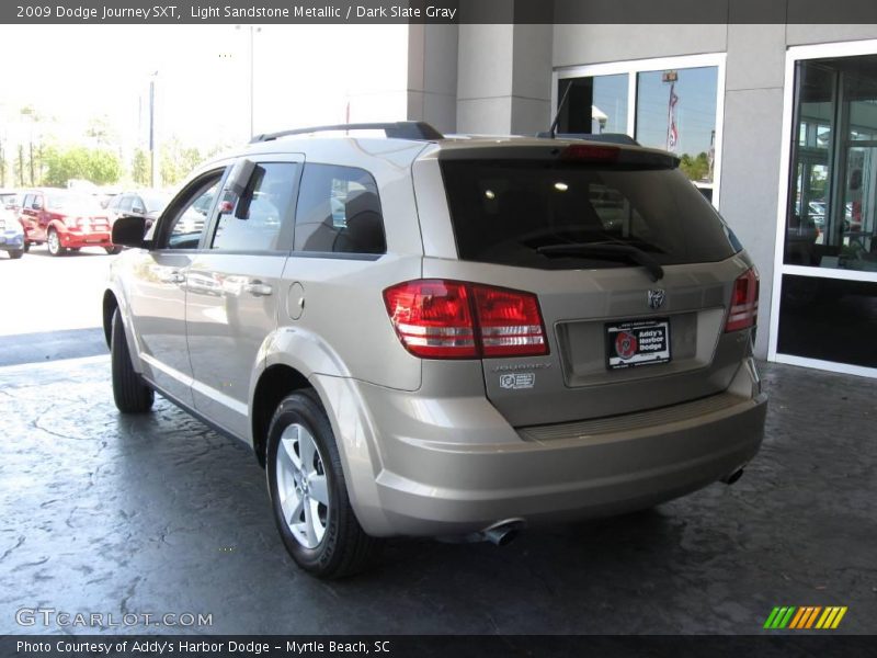Light Sandstone Metallic / Dark Slate Gray 2009 Dodge Journey SXT