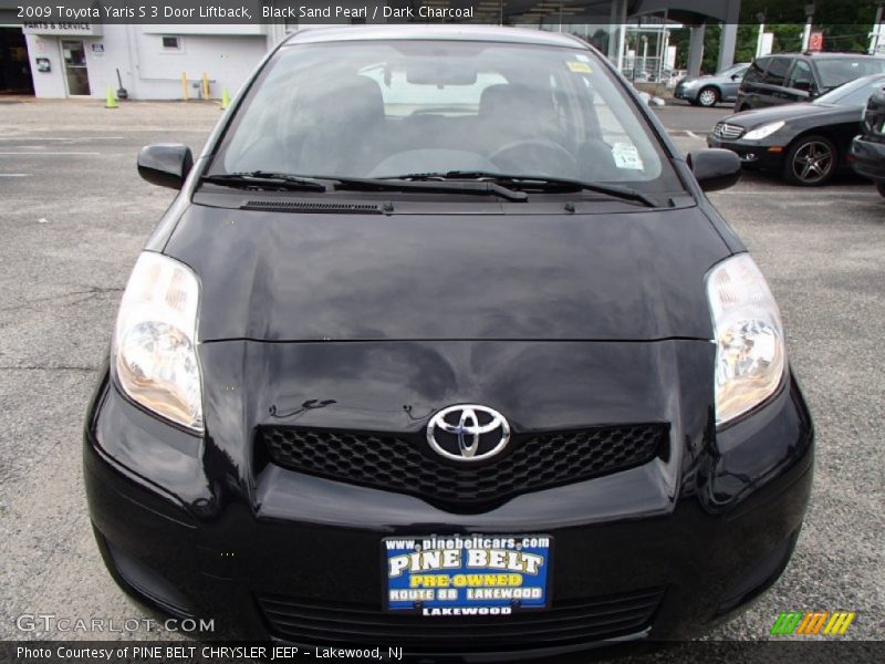 Black Sand Pearl / Dark Charcoal 2009 Toyota Yaris S 3 Door Liftback