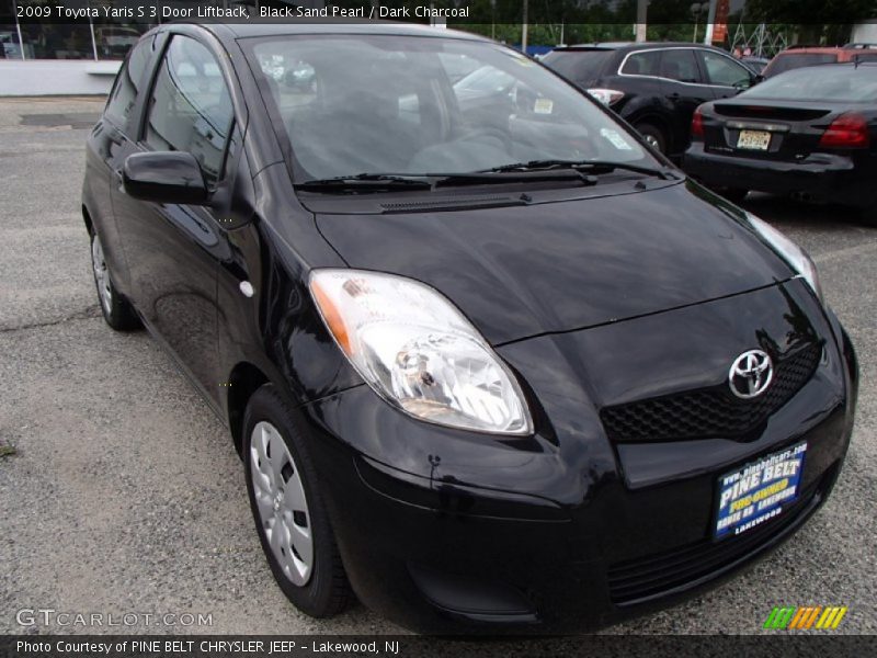 Black Sand Pearl / Dark Charcoal 2009 Toyota Yaris S 3 Door Liftback