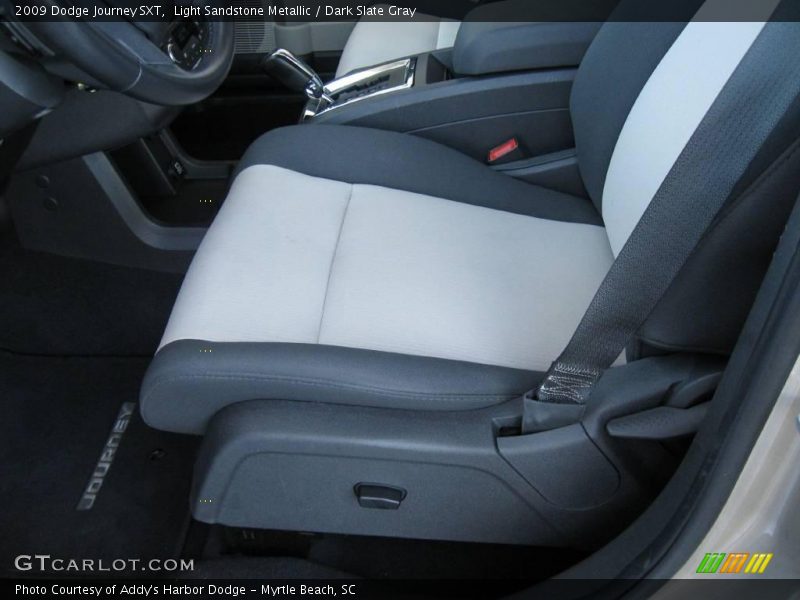 Light Sandstone Metallic / Dark Slate Gray 2009 Dodge Journey SXT