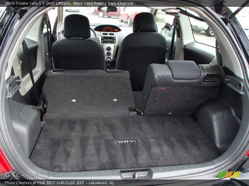  2009 Yaris S 3 Door Liftback Trunk