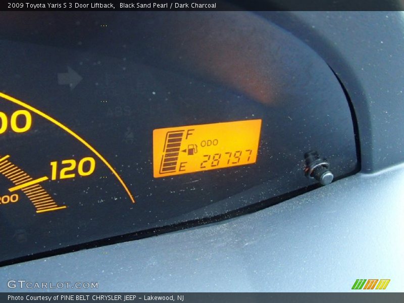 Black Sand Pearl / Dark Charcoal 2009 Toyota Yaris S 3 Door Liftback