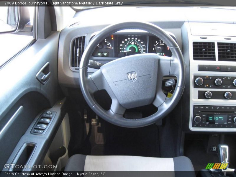 Light Sandstone Metallic / Dark Slate Gray 2009 Dodge Journey SXT