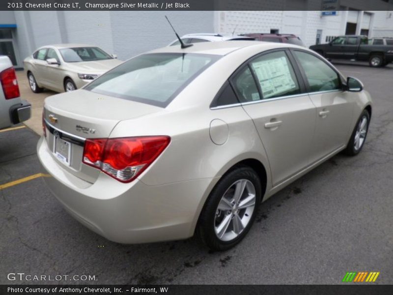 Champagne Silver Metallic / Jet Black 2013 Chevrolet Cruze LT