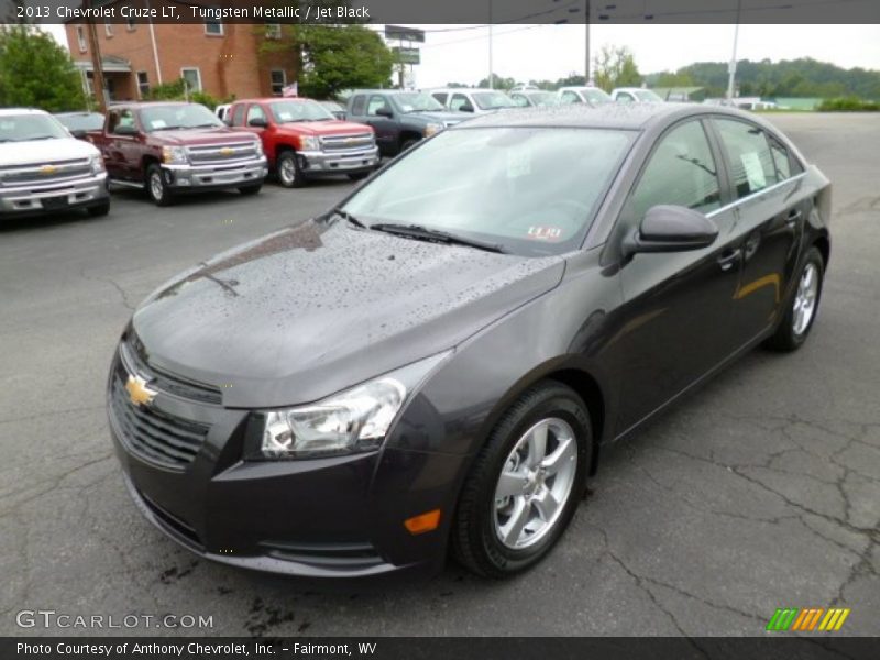 Tungsten Metallic / Jet Black 2013 Chevrolet Cruze LT