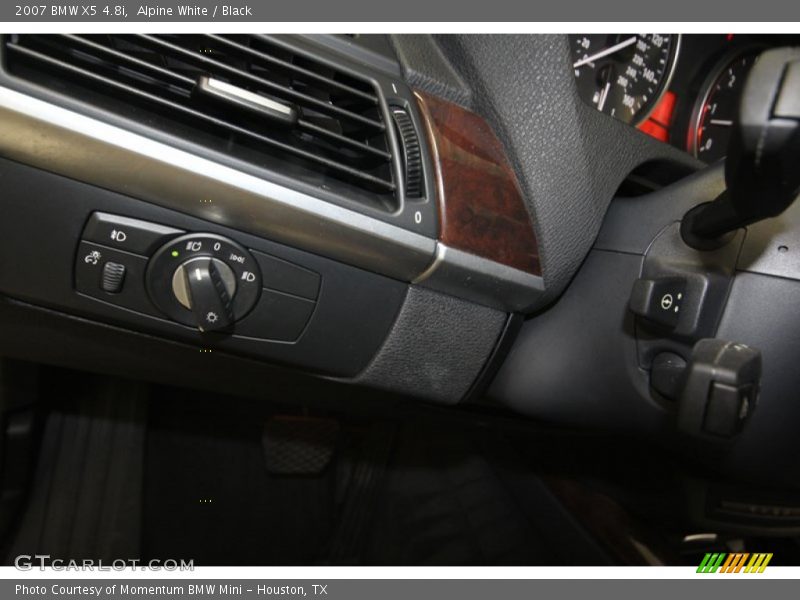 Alpine White / Black 2007 BMW X5 4.8i